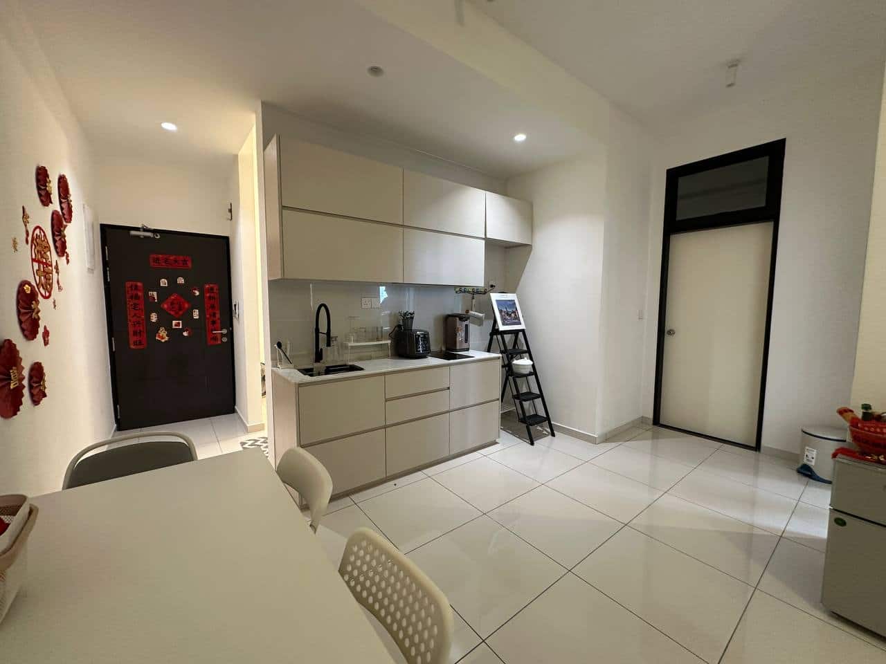 Apartment Space Residency 5