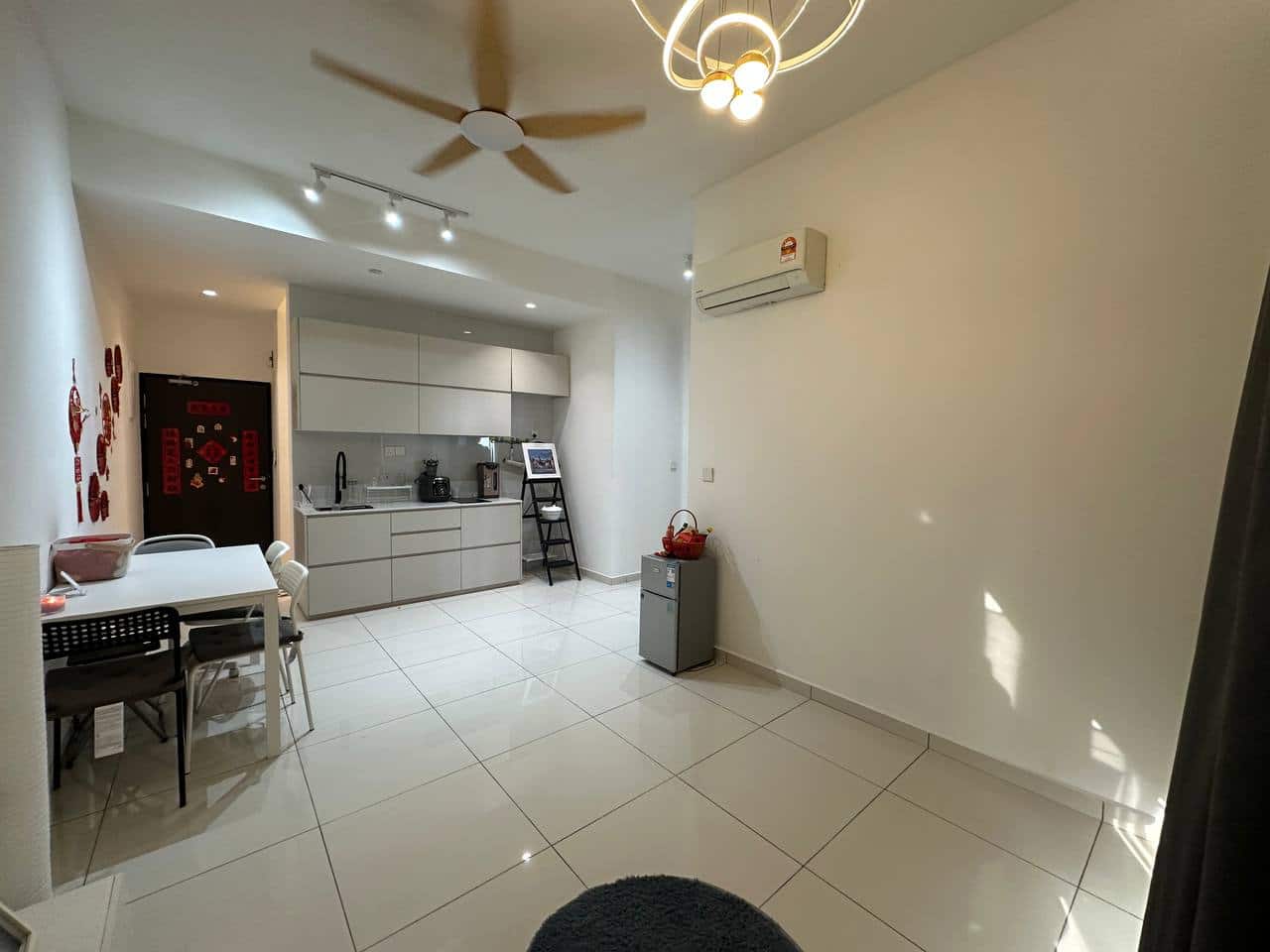 Apartment Space Residency 4