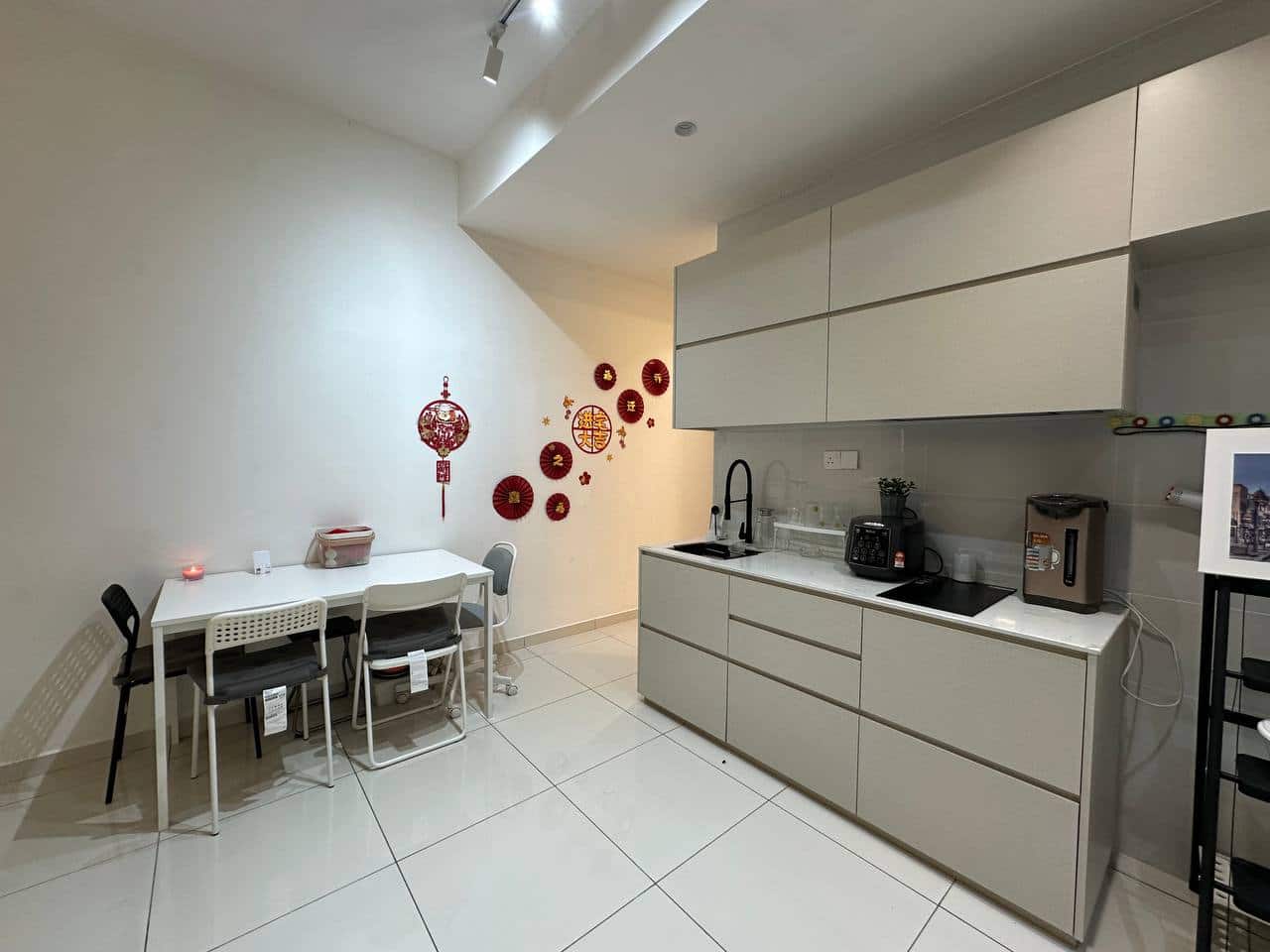 Apartment Space Residency 2