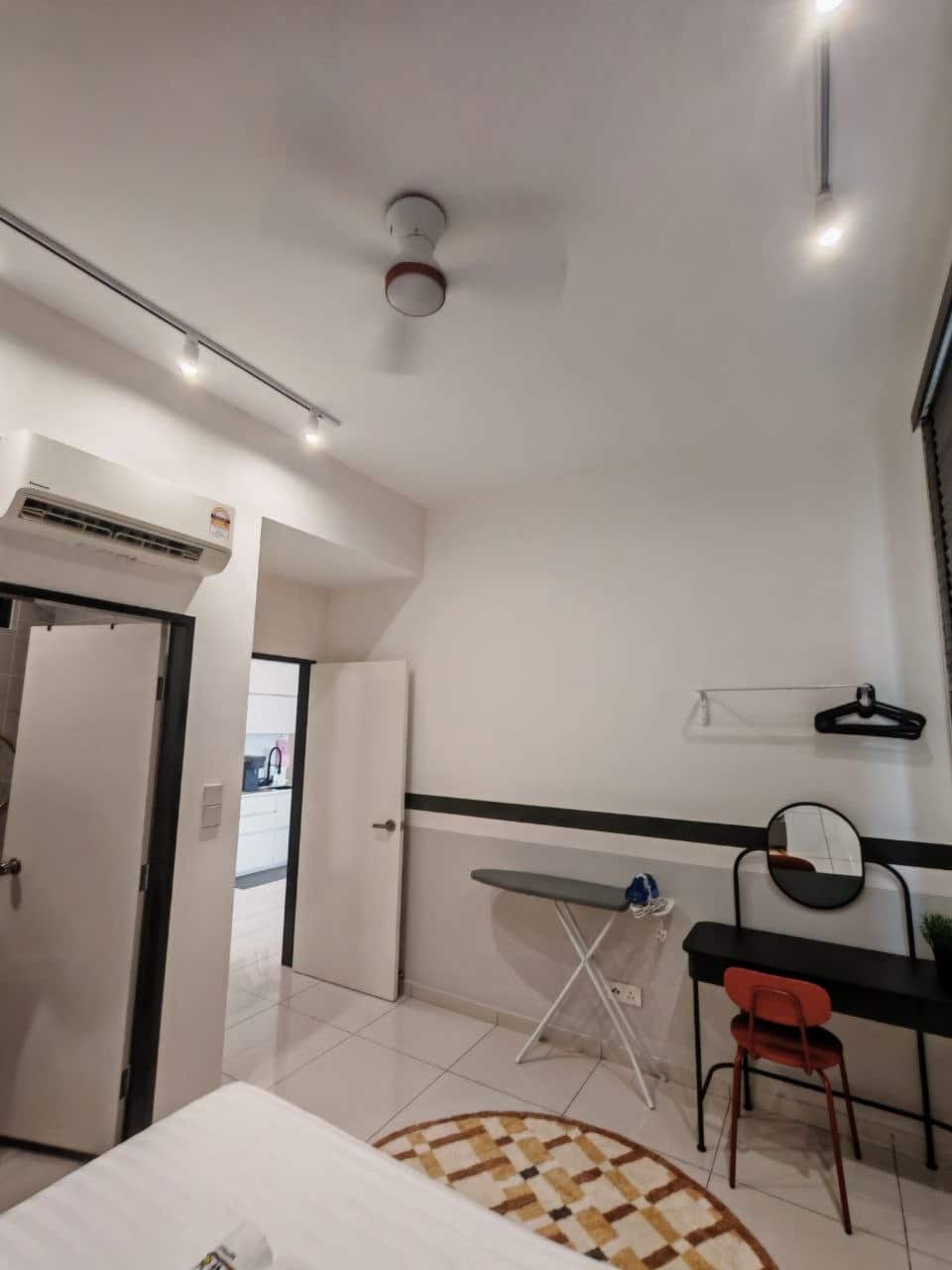 Condo Space Residency 4