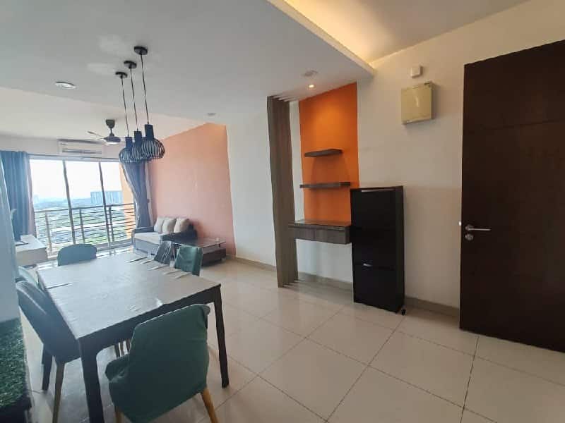 Condominium Larkin Height 2