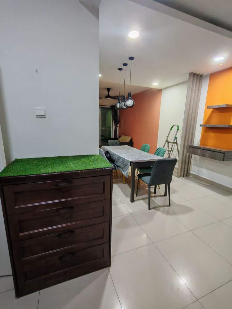 Condominium Larkin Height 3