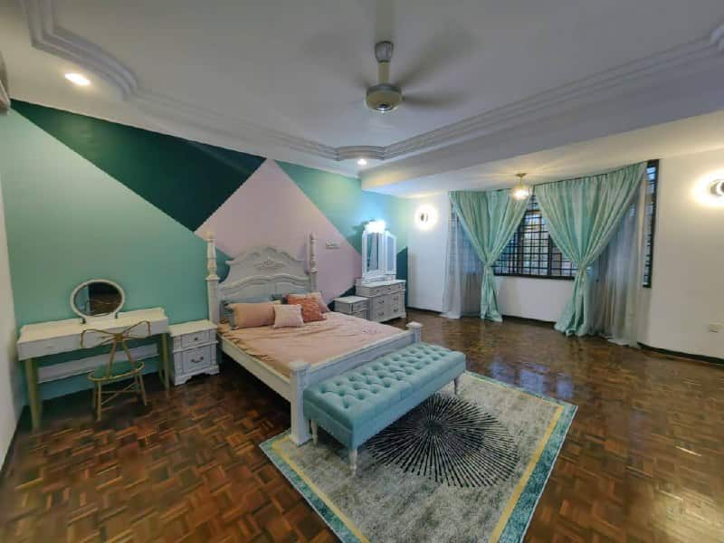 2 storey Semi-D Jalan Layang @ Perling 6