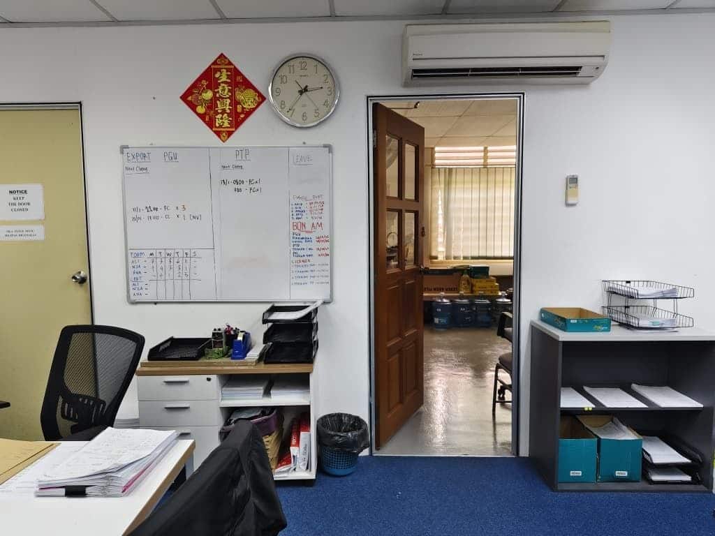 Shoplot Jalan Molek 3 Taman Molek 5