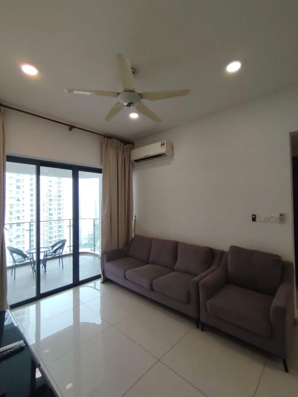 Condo Country Garden Bay Point 4B Danga Bay 2