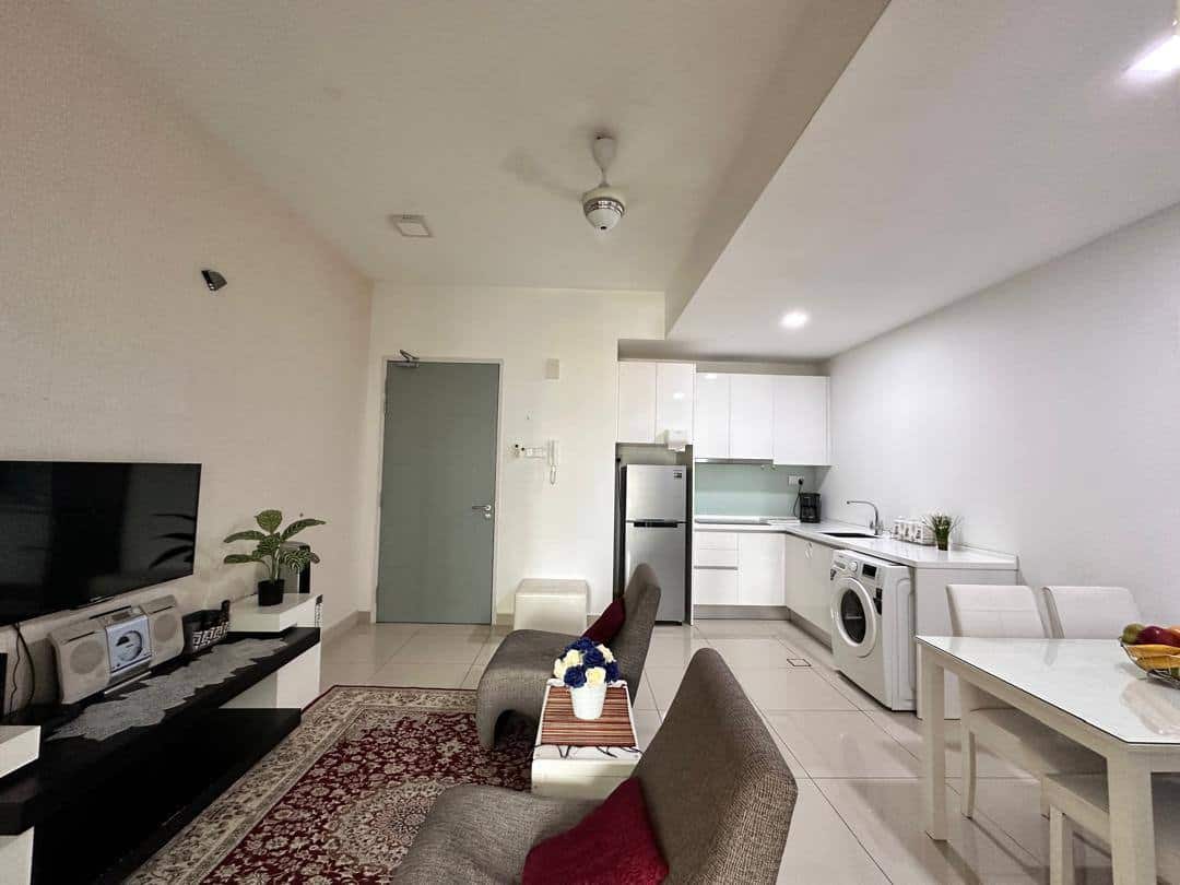 Studio Tropicana Danga Bay 3