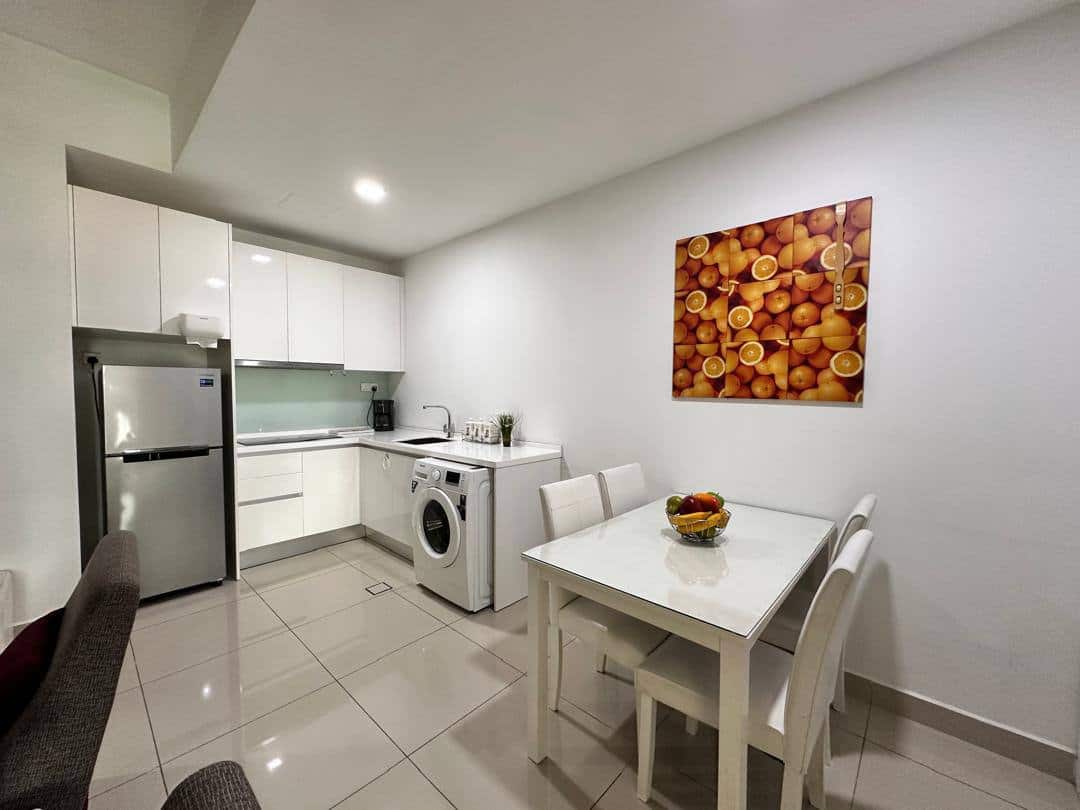 Studio Tropicana Danga Bay 1