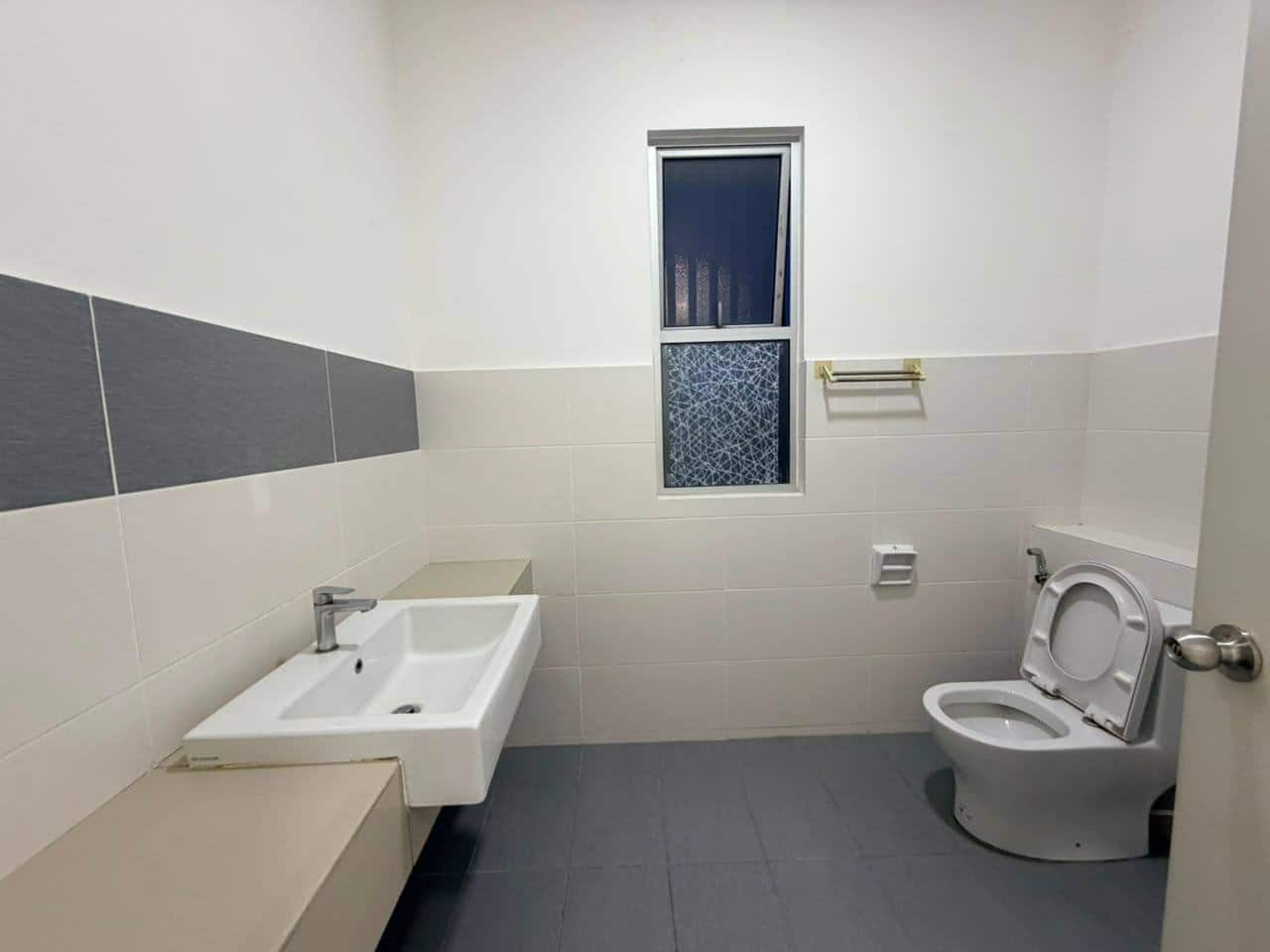 2-Storey Terrace Aspira Lakehomes Gelang Patah 8