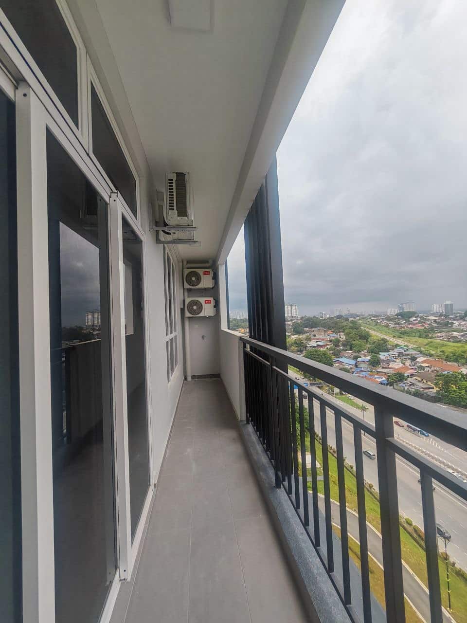 Condominium Trellis Residence 4