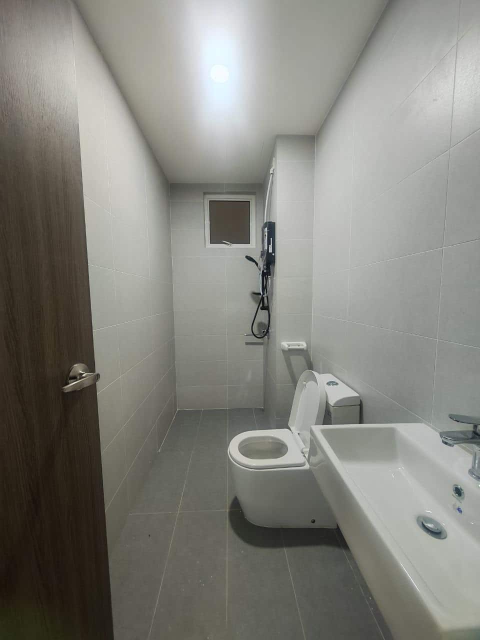 Condominium Trellis Residence 6