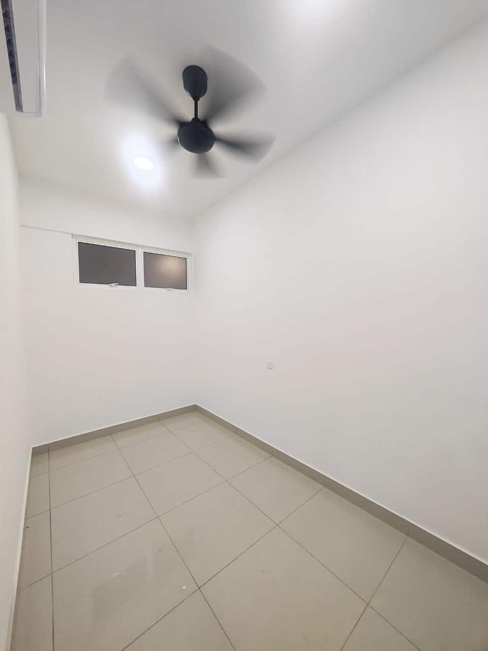 Condominium Trellis Residence 5