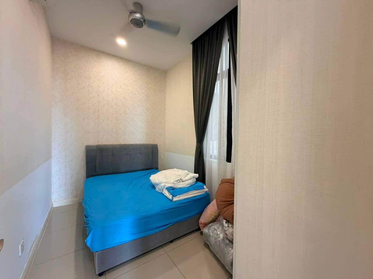 Condominium Medini 5