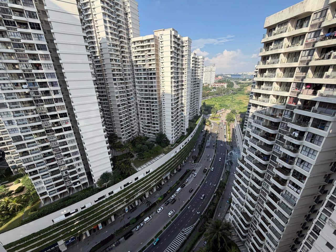 Condo Country Garden Danga Bay – Bay Laurel 14B 1