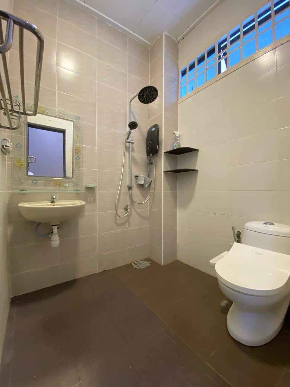 2-Storey Terrace House Jalan Harmonium 6, Desa Tebrau 9