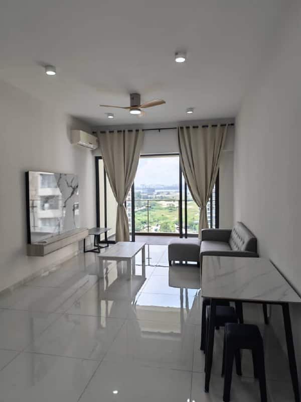Condominium Lovell Country Garden Danga Bay 1