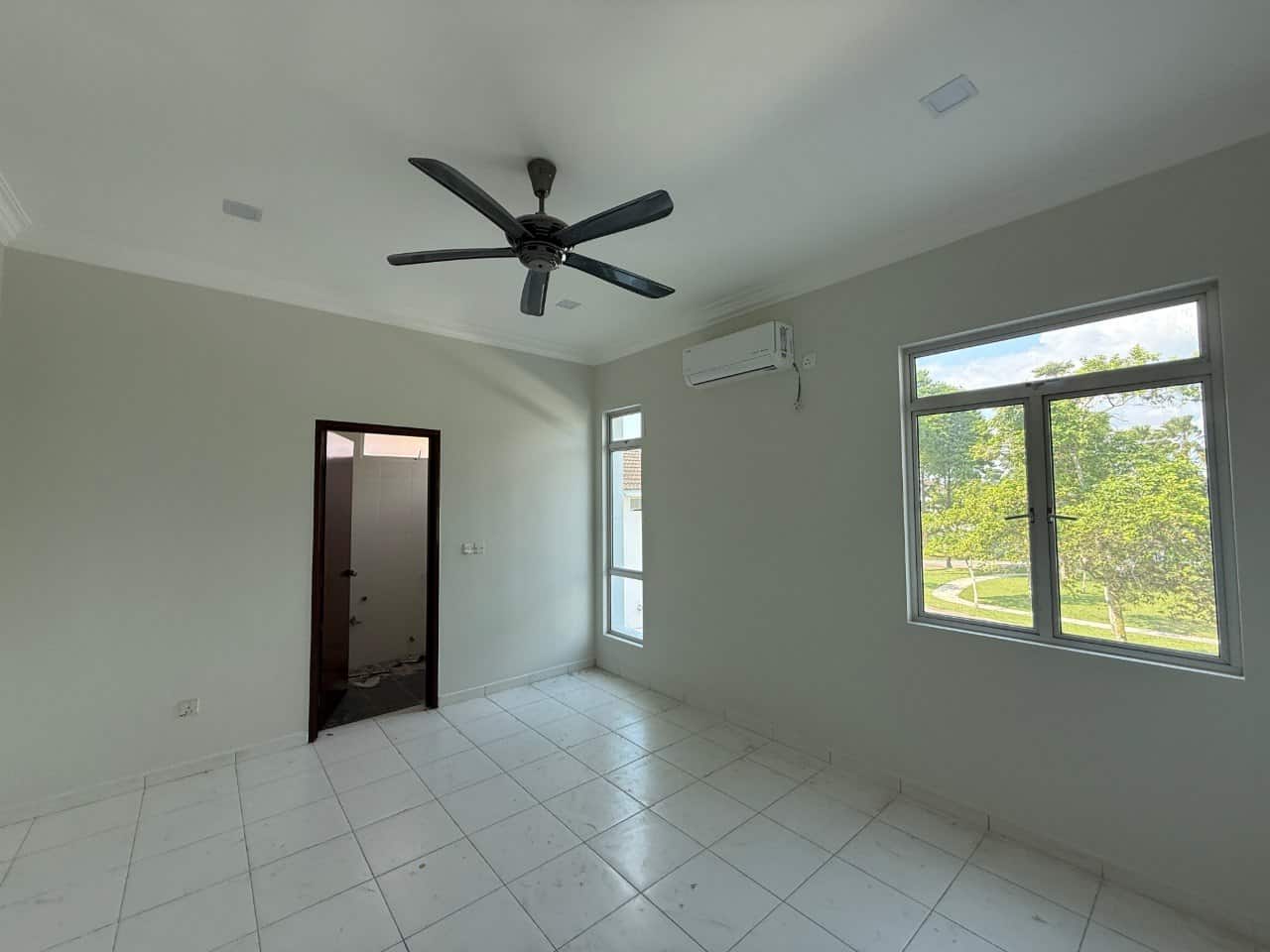 Double Storey Terrace House Horizon Hills 6