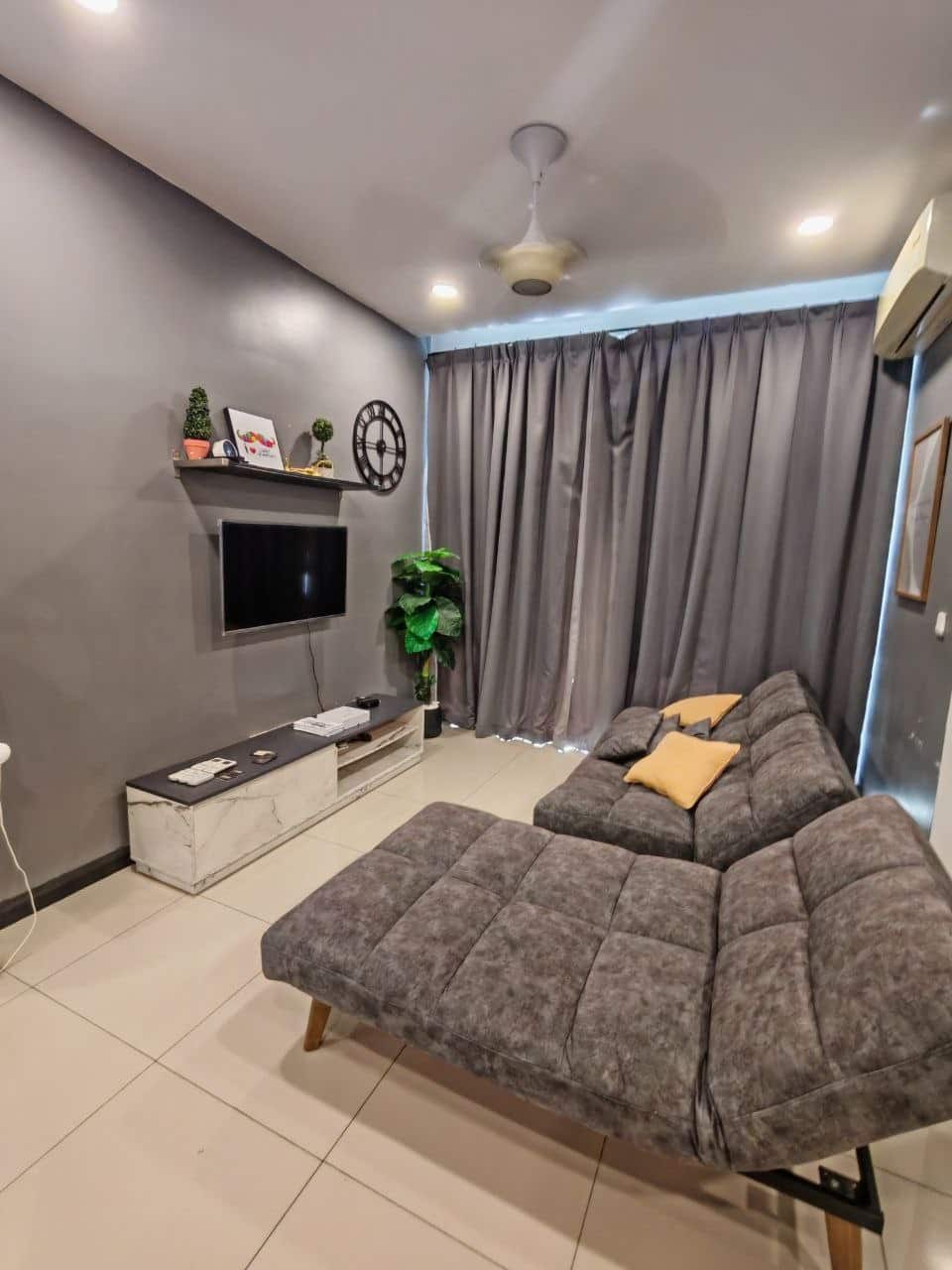 Condo D'Pristine Medini 5