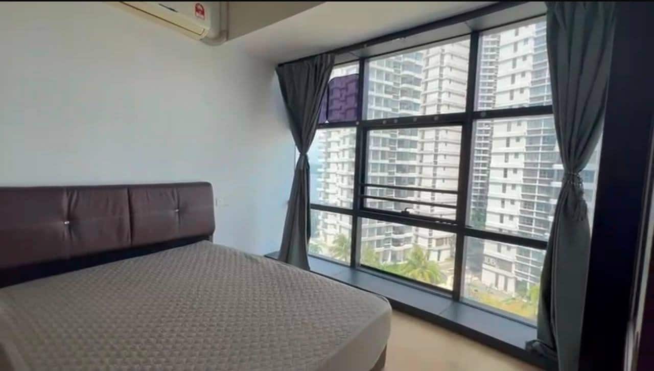 Condo Amberside Country Garden Danga Bay 2