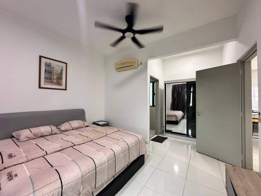 Executive Suite Bukit Indah 6