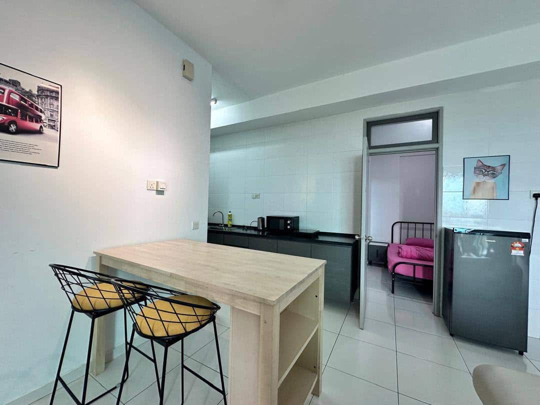 Executive Suite Bukit Indah 7