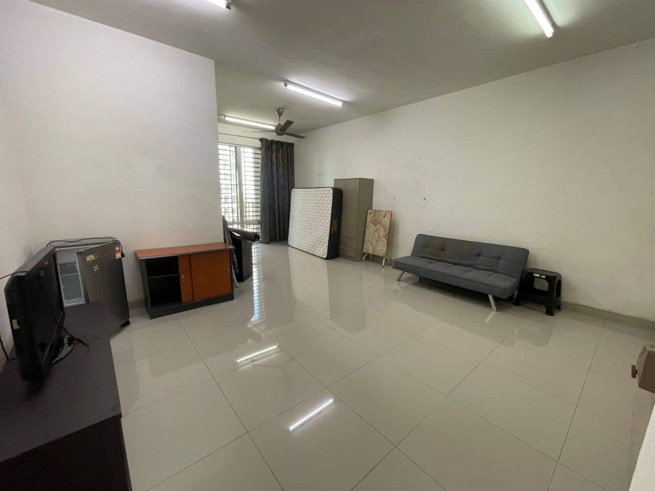Service Apartment Tampoi 4
