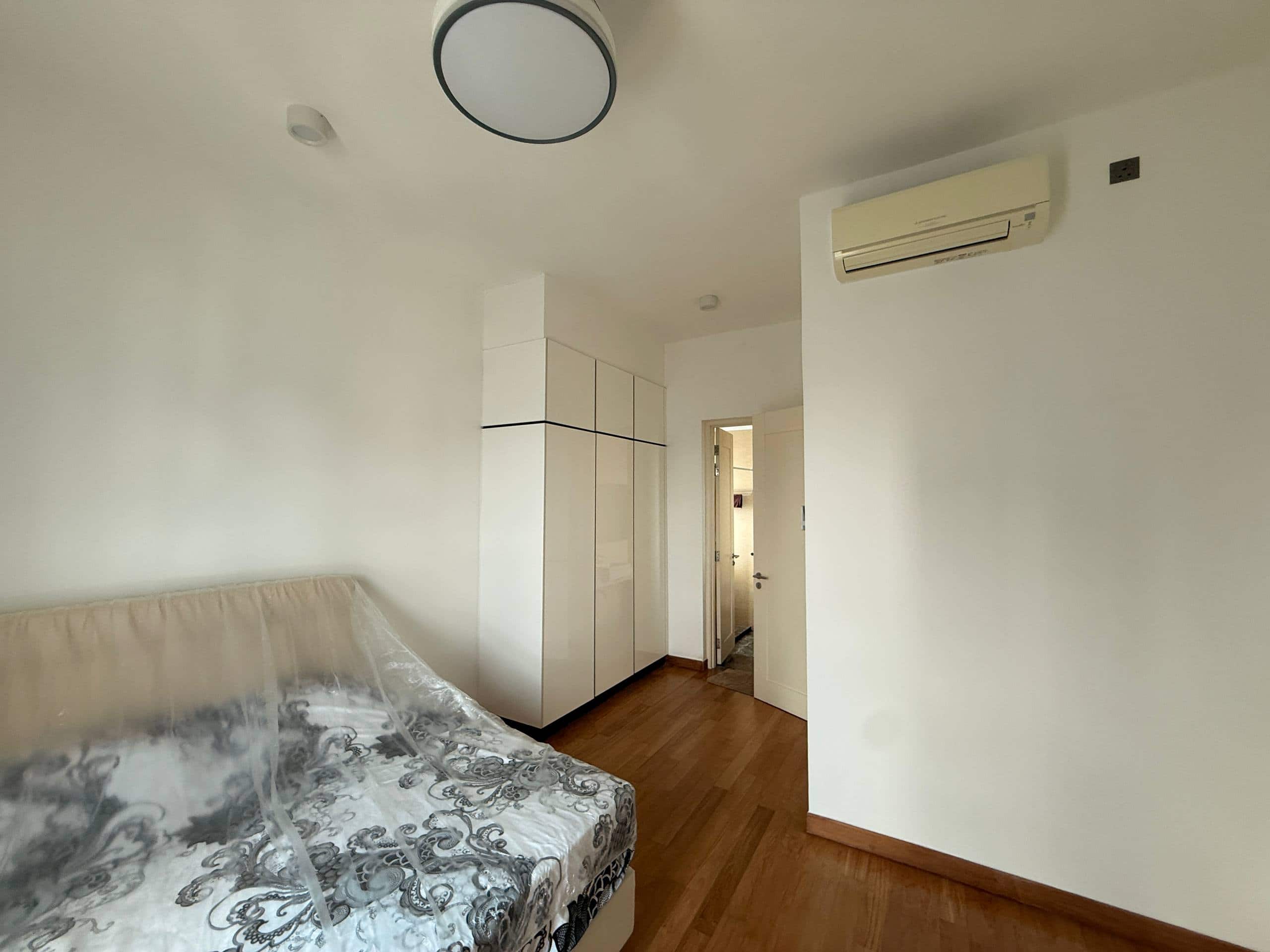 Condominium Tri Tower Residence 6