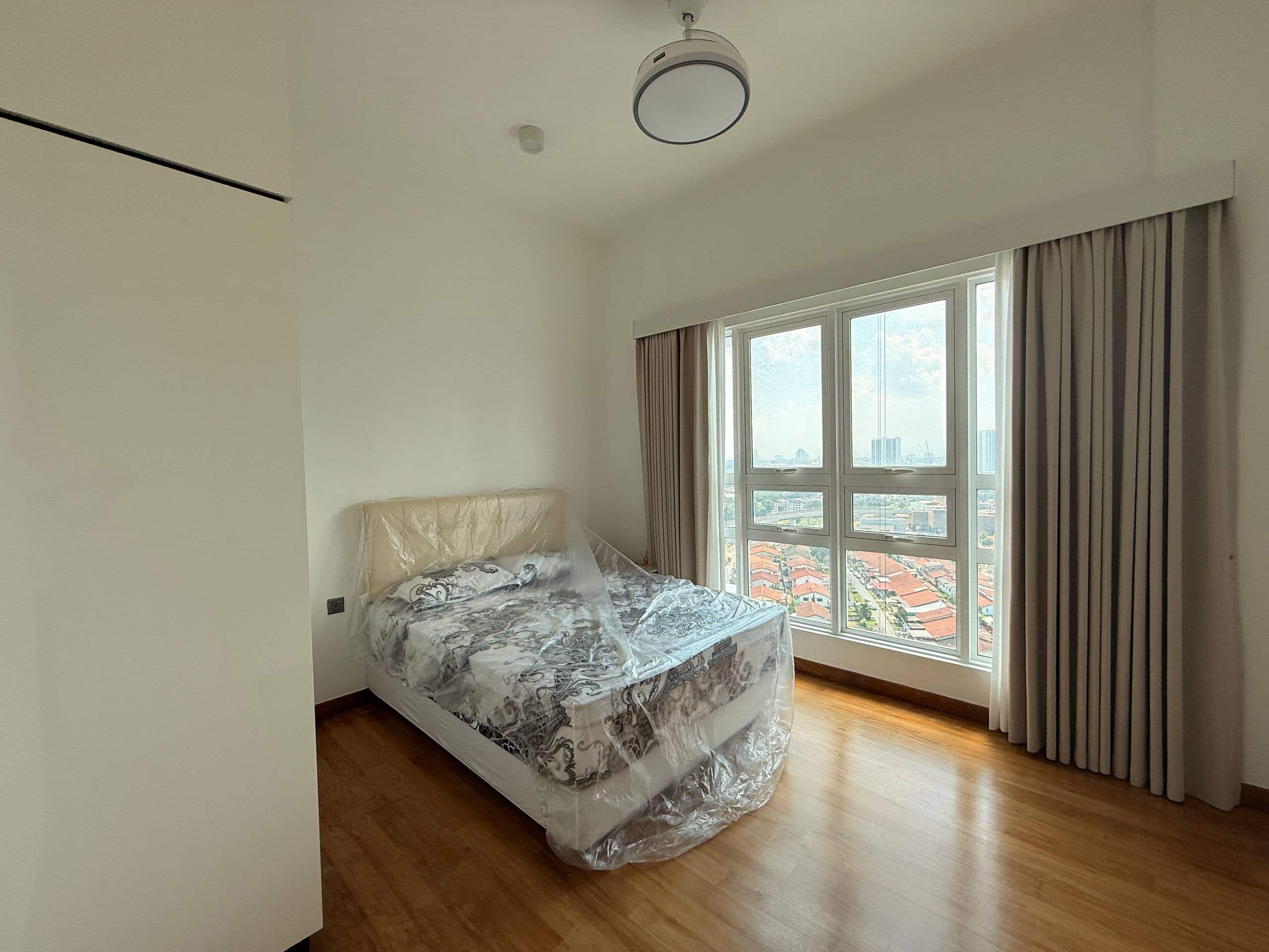 Condominium Tri Tower Residence 4