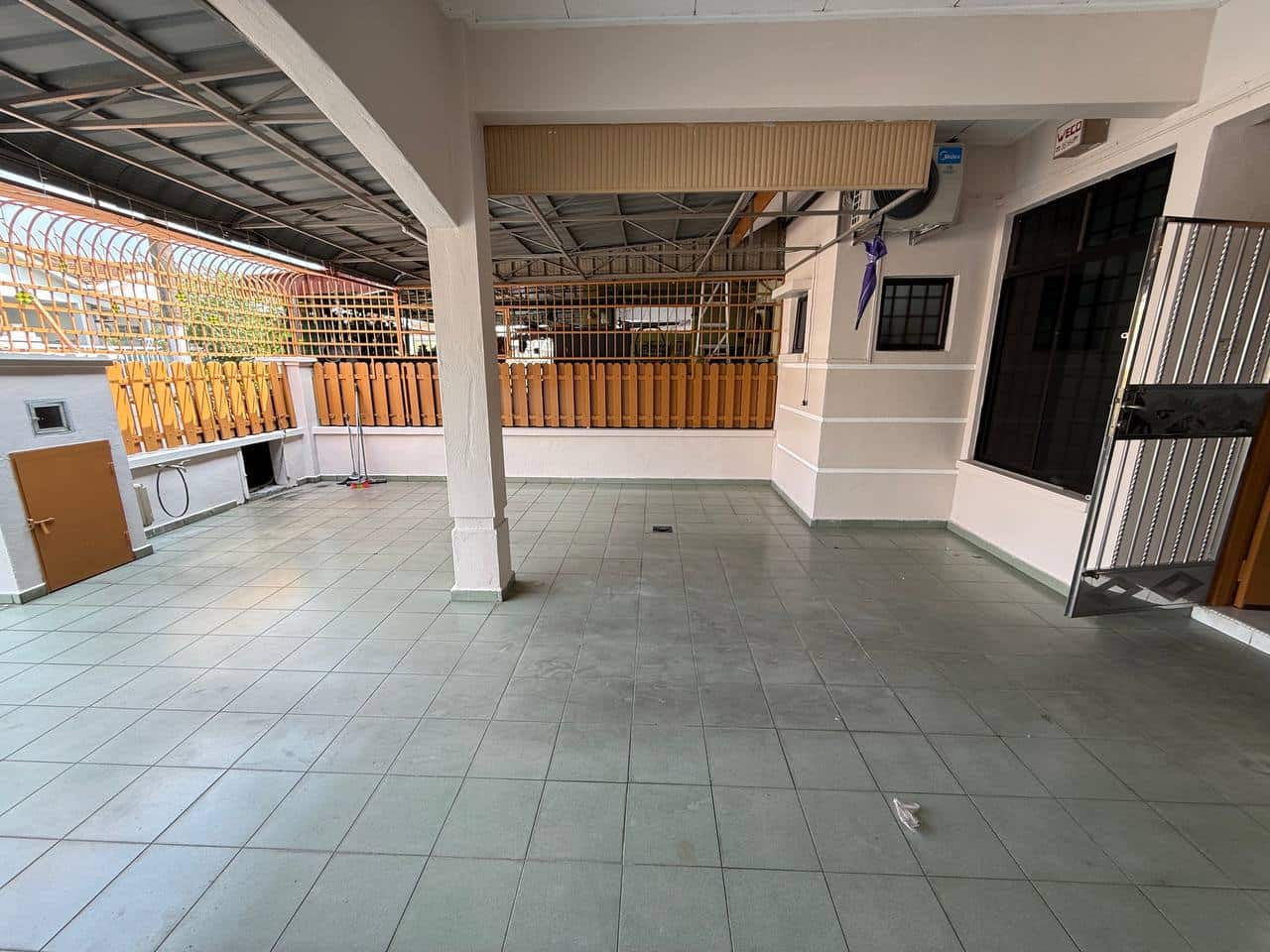 Single Storey Terrace House Taman Daya 3
