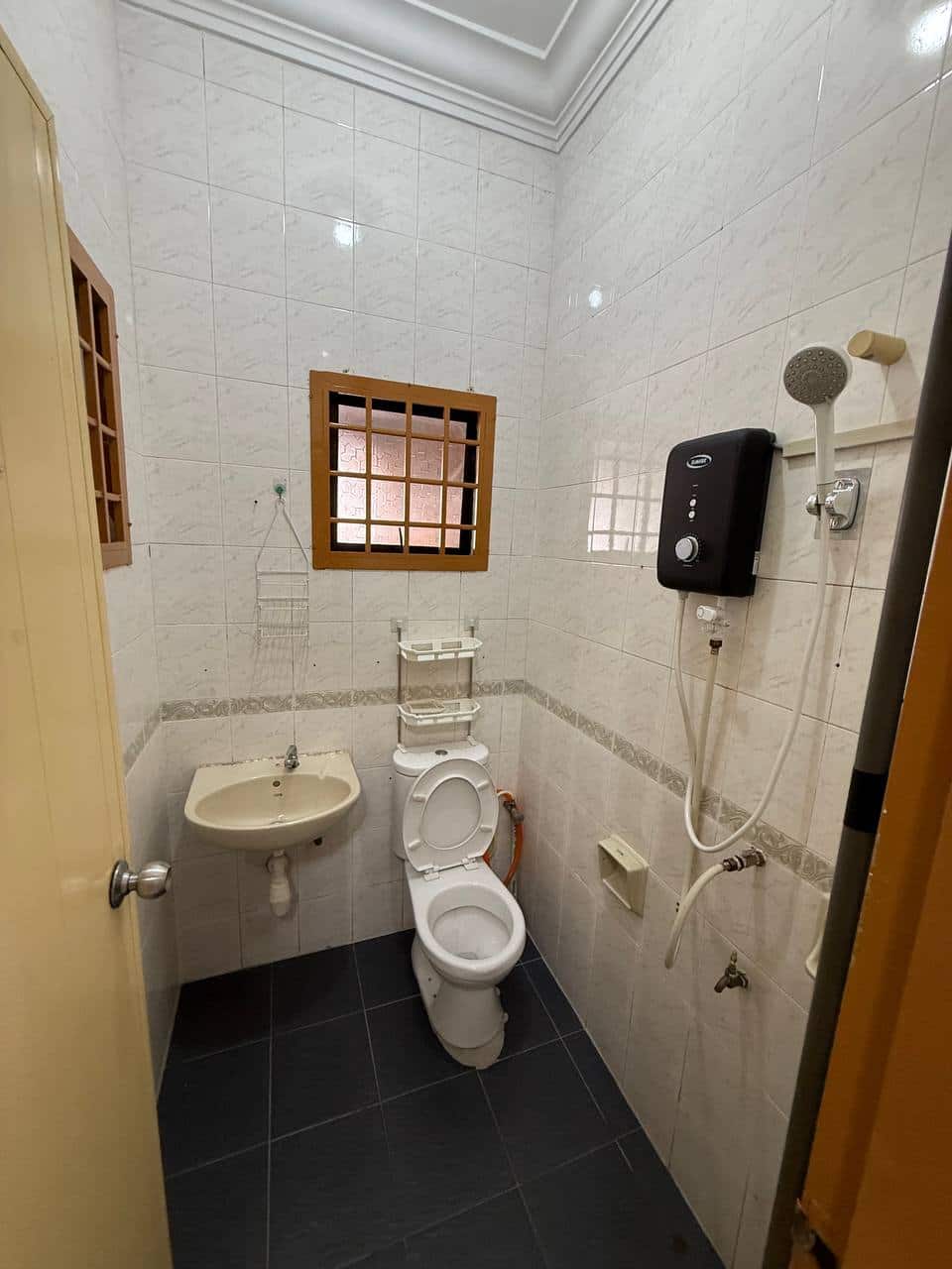 Single Storey Terrace House Taman Daya 8
