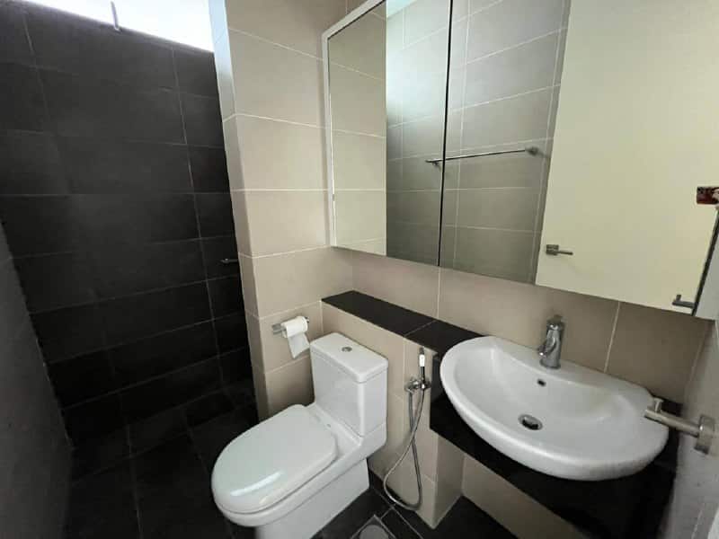 Double Storey Terrace Taman Perling 6