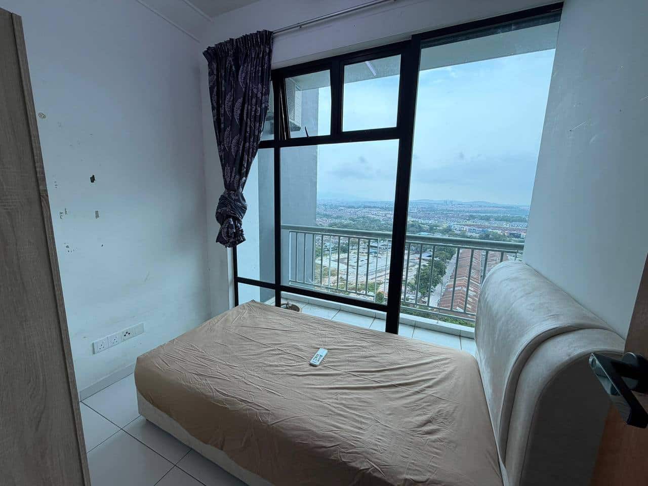 Condominium Sky Executive 4