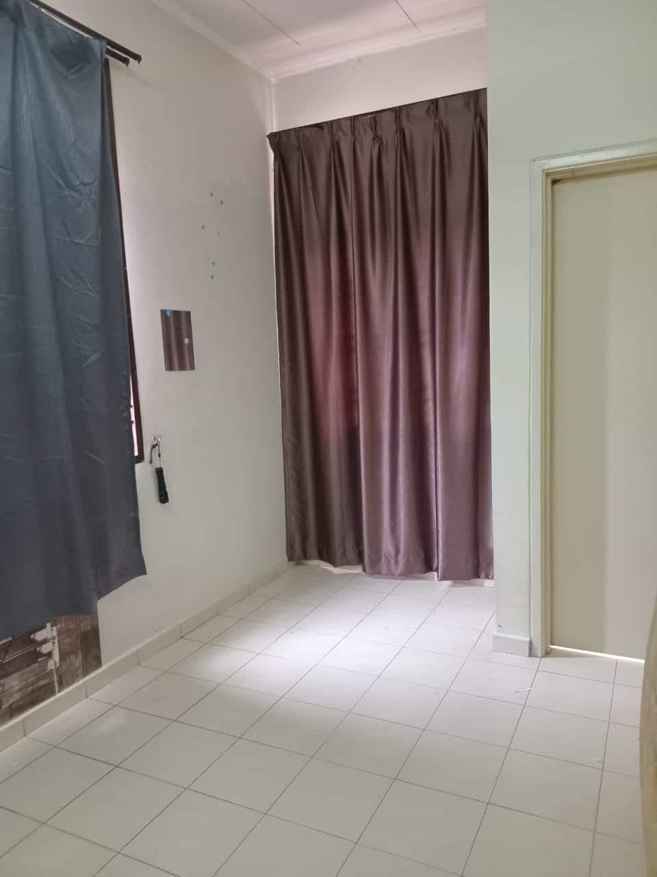 2-Storey Terrace House Taman Kempas Indah 4