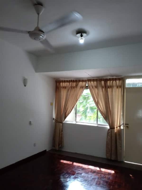 Condo Indera Putra Courts 6