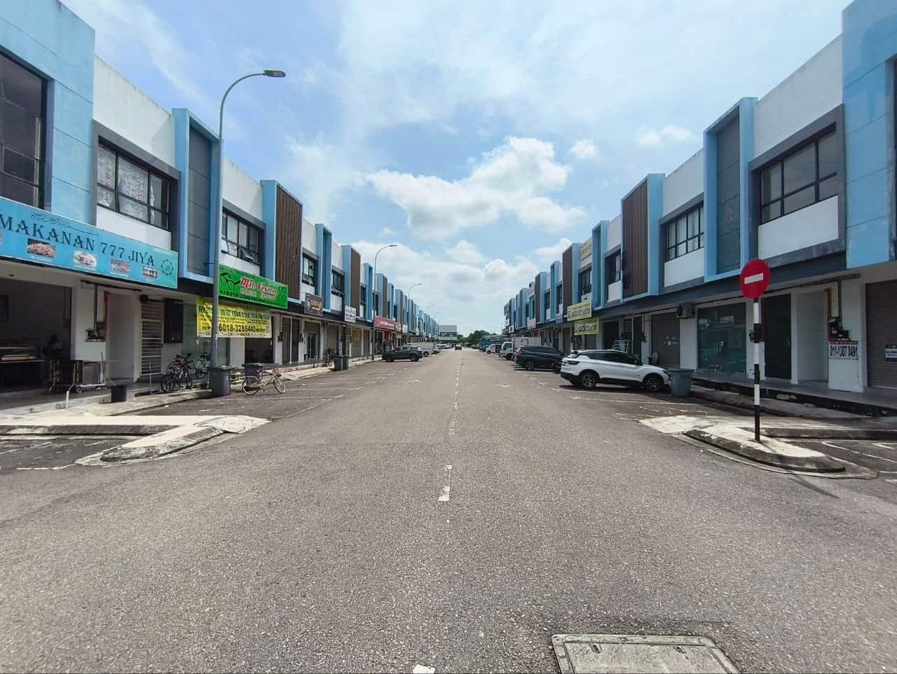 2-Storey Shoplot Pekan Nanas 2