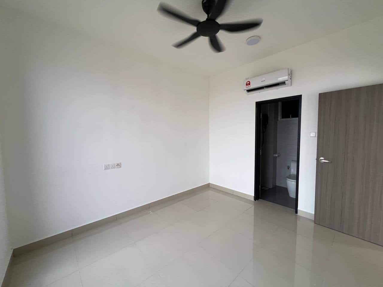 condo JB Town 4