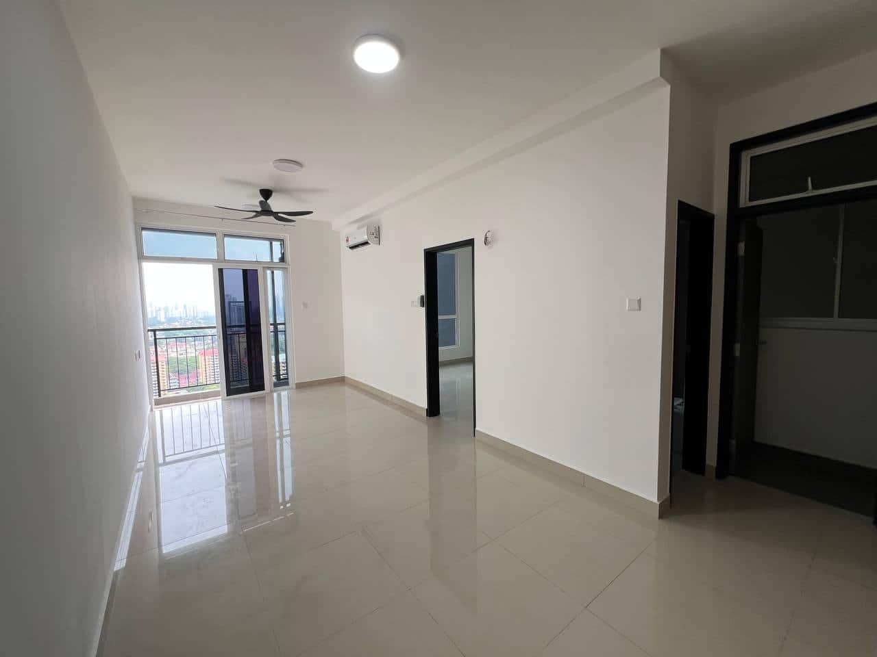 condo JB Town 1