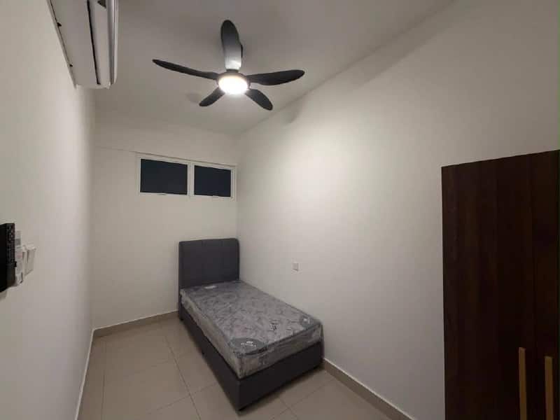 Condominium Trellis Residence 6