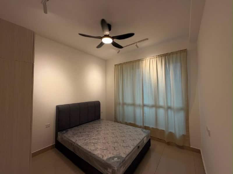 Condominium Trellis Residence 5
