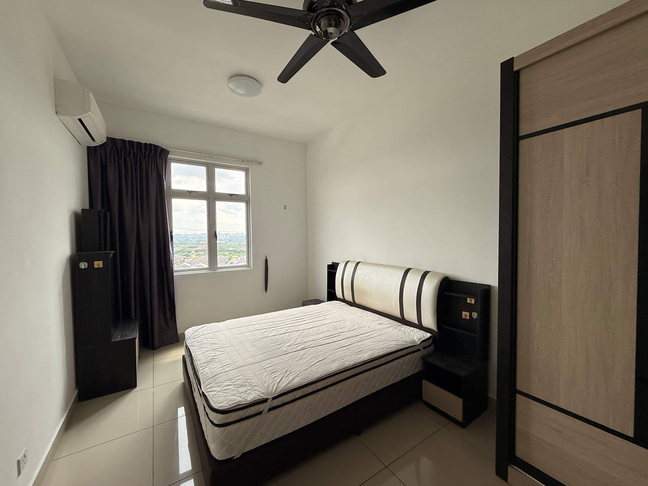 Condominium Meridin Bayvue 11