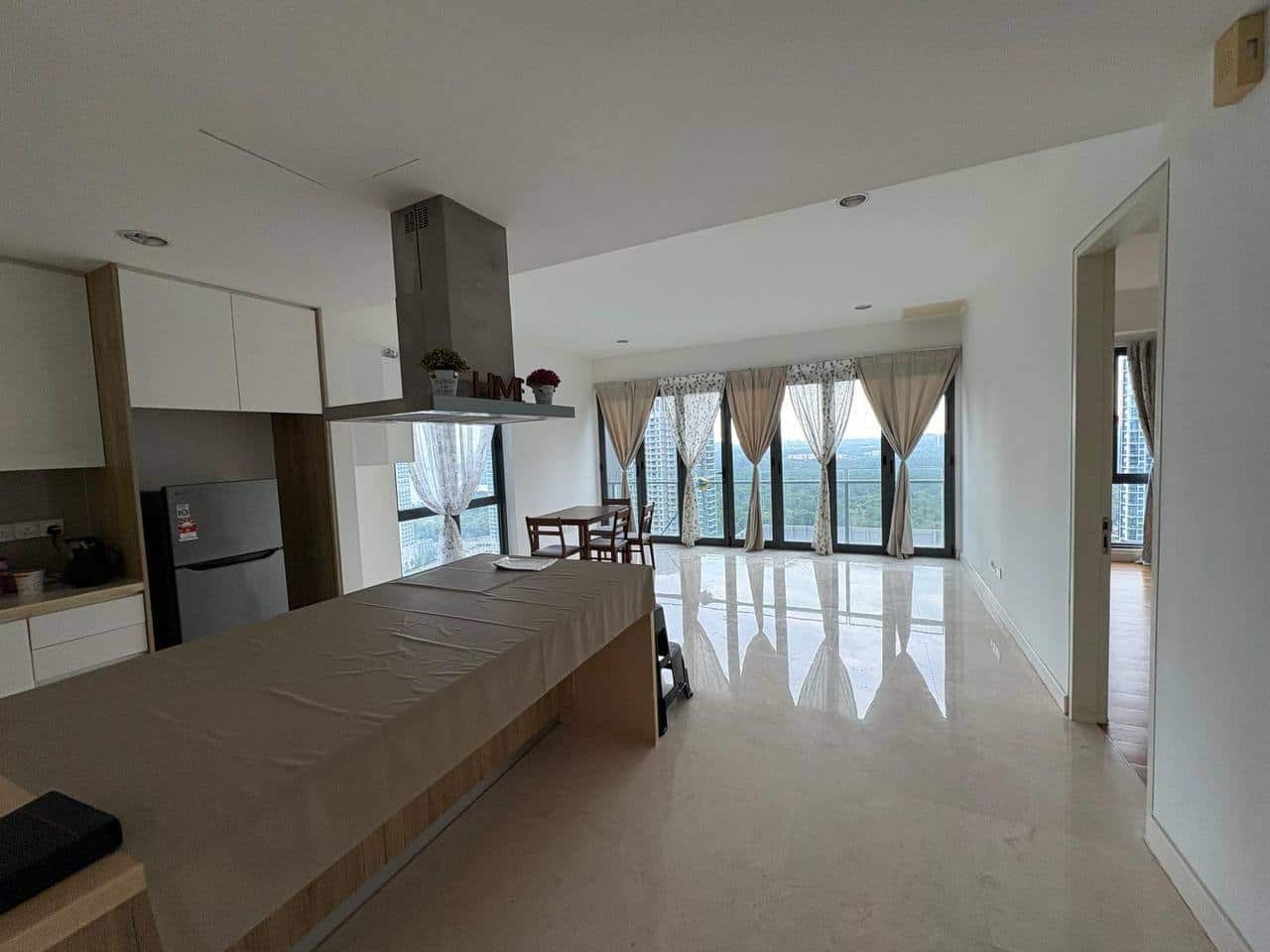 Condo Puteri Harbour 1