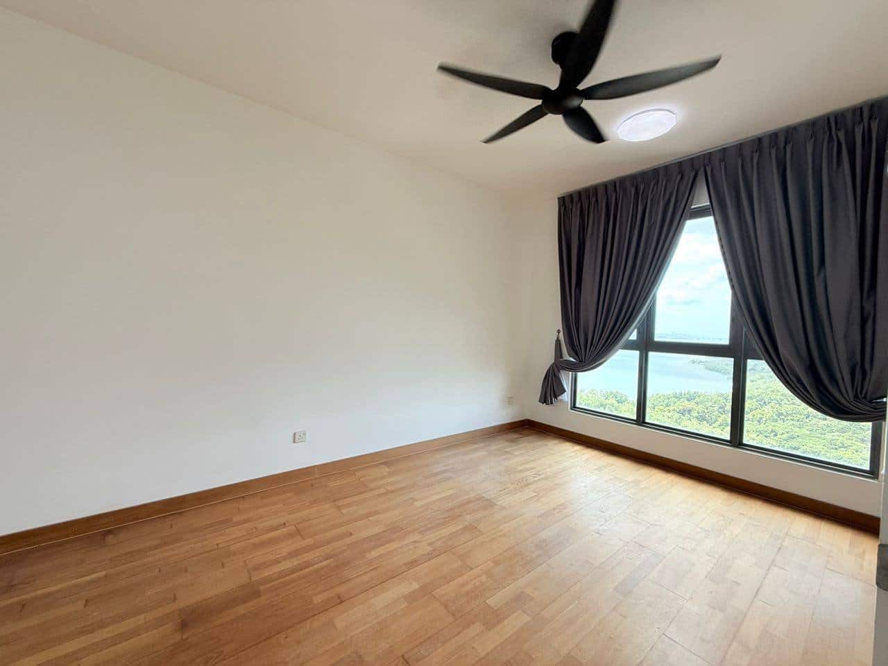 Condominium Puteri Harbour 7