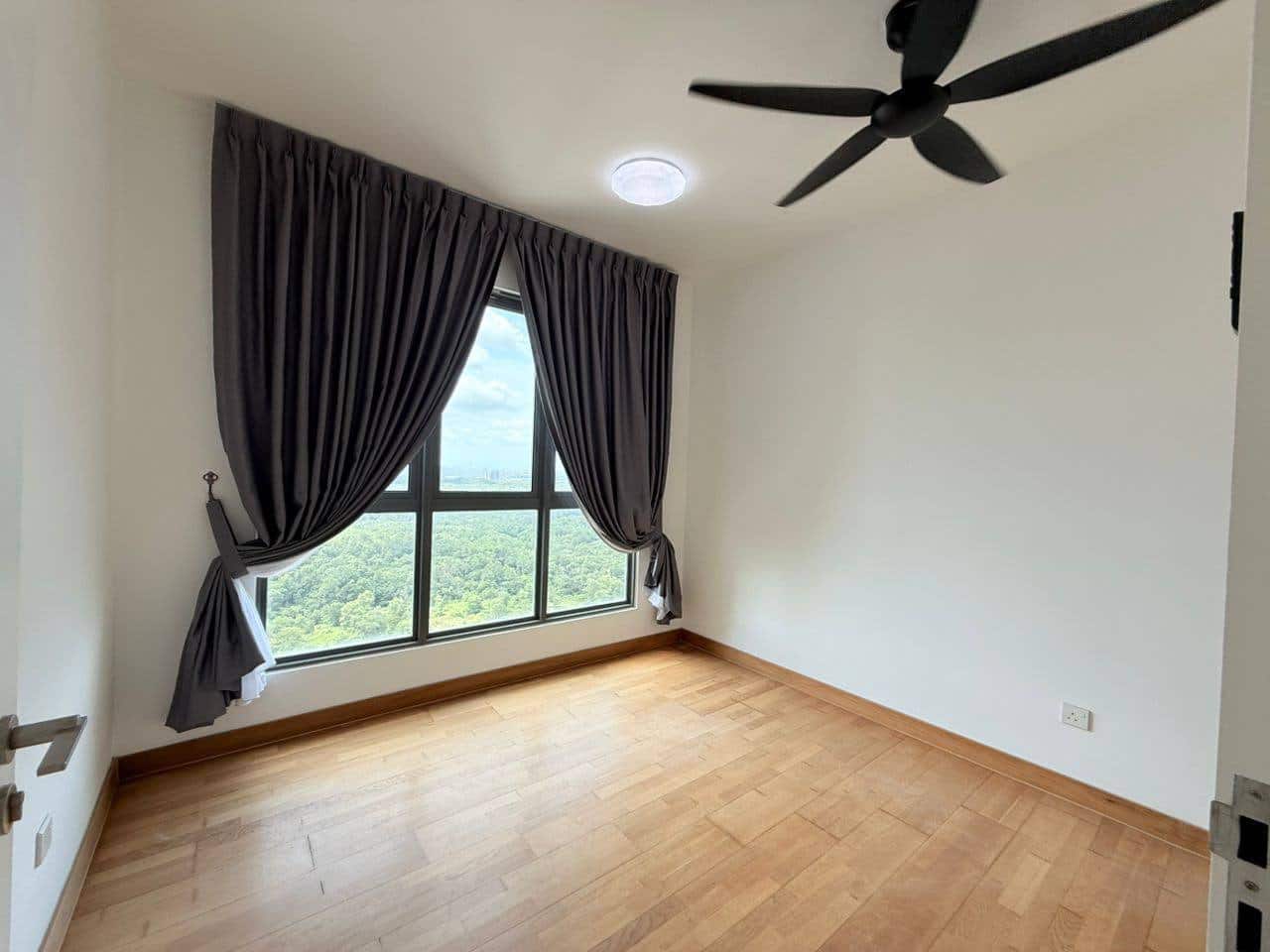Condominium Puteri Harbour 8