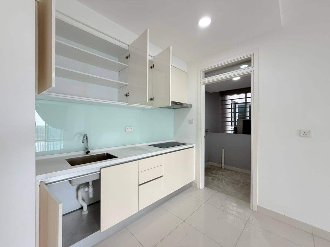 Condominium Puteri Harbour 6