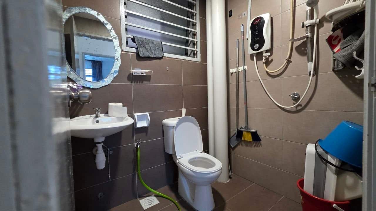 Service Apartment Taman Daya 10