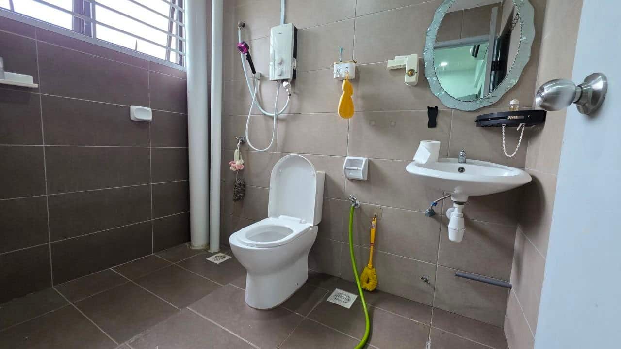 Service Apartment Taman Daya 9