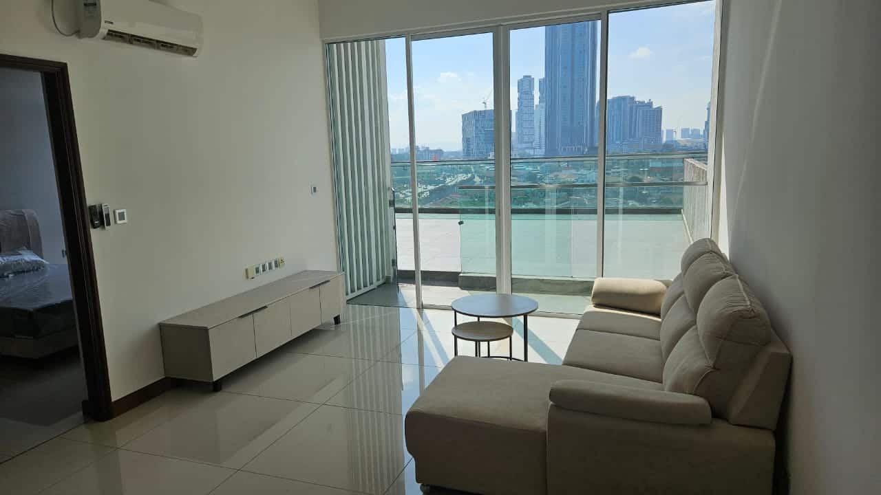 Condo Paragon Suites @ CIQ 1