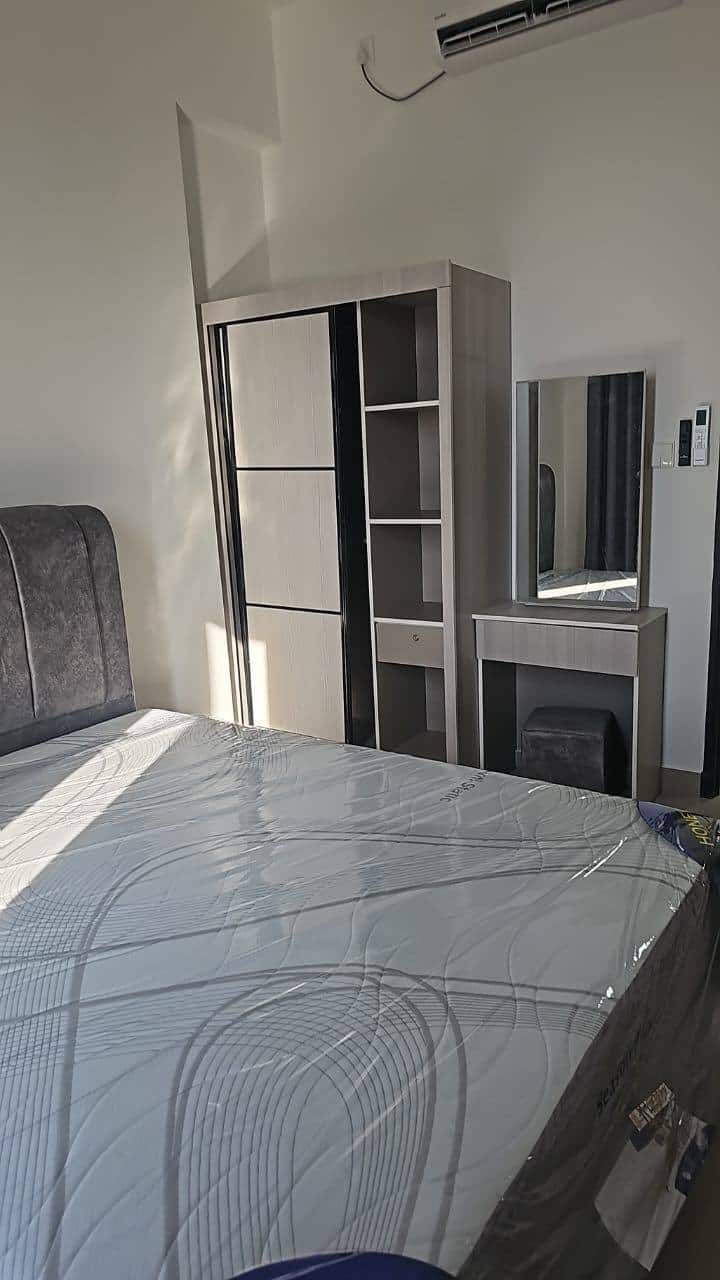 Condo Danga Bay 4