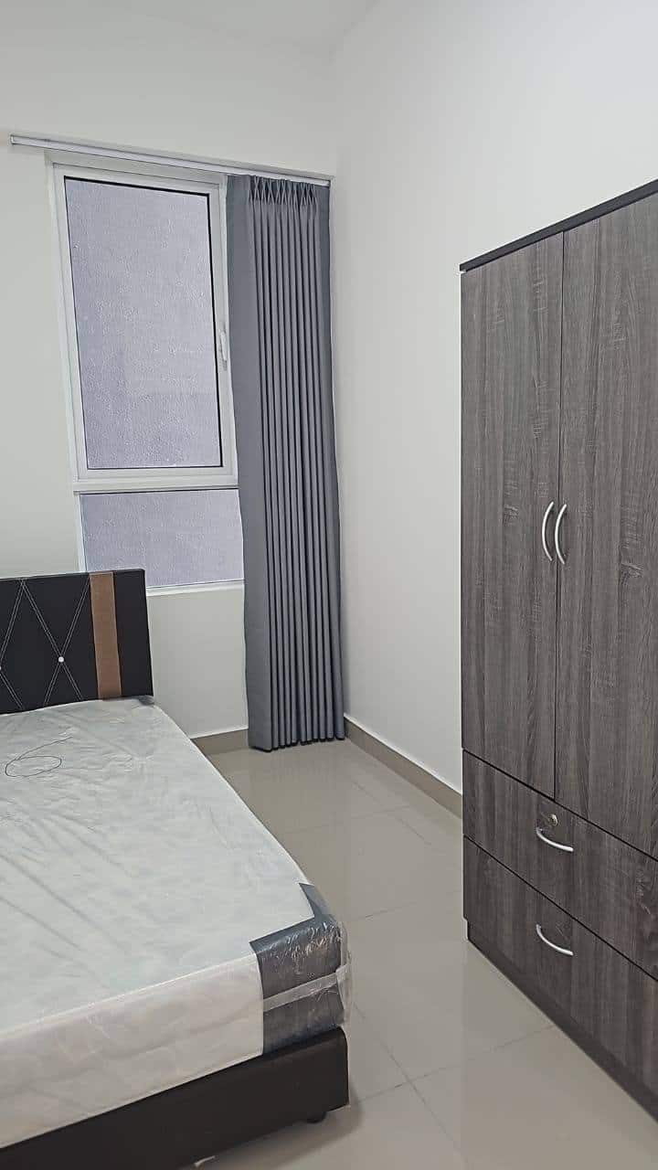 Condo Danga Bay 7