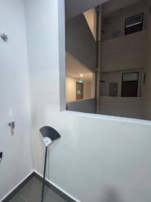Condominium Trellis Residence 9