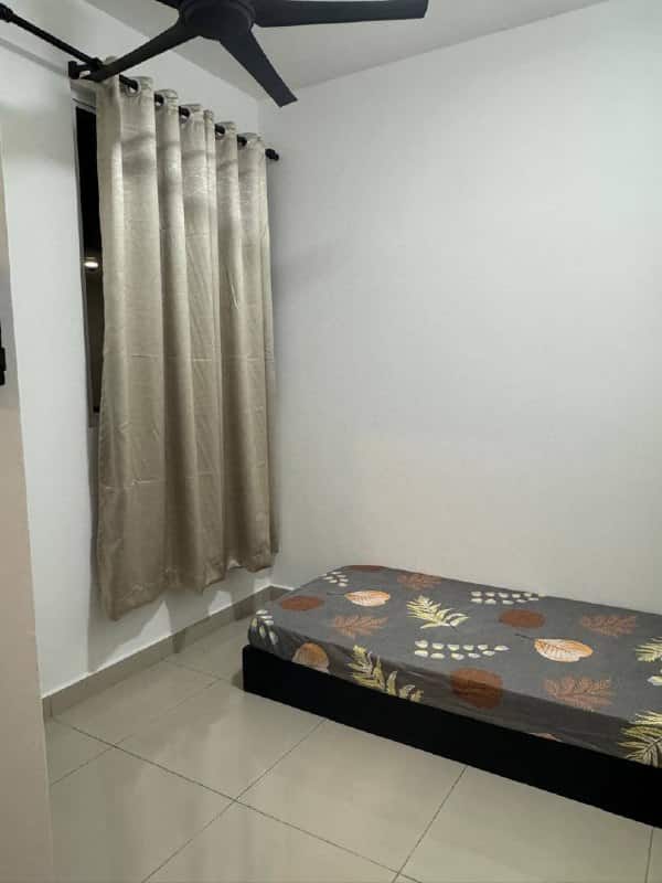 Condominium Trellis Residence 5